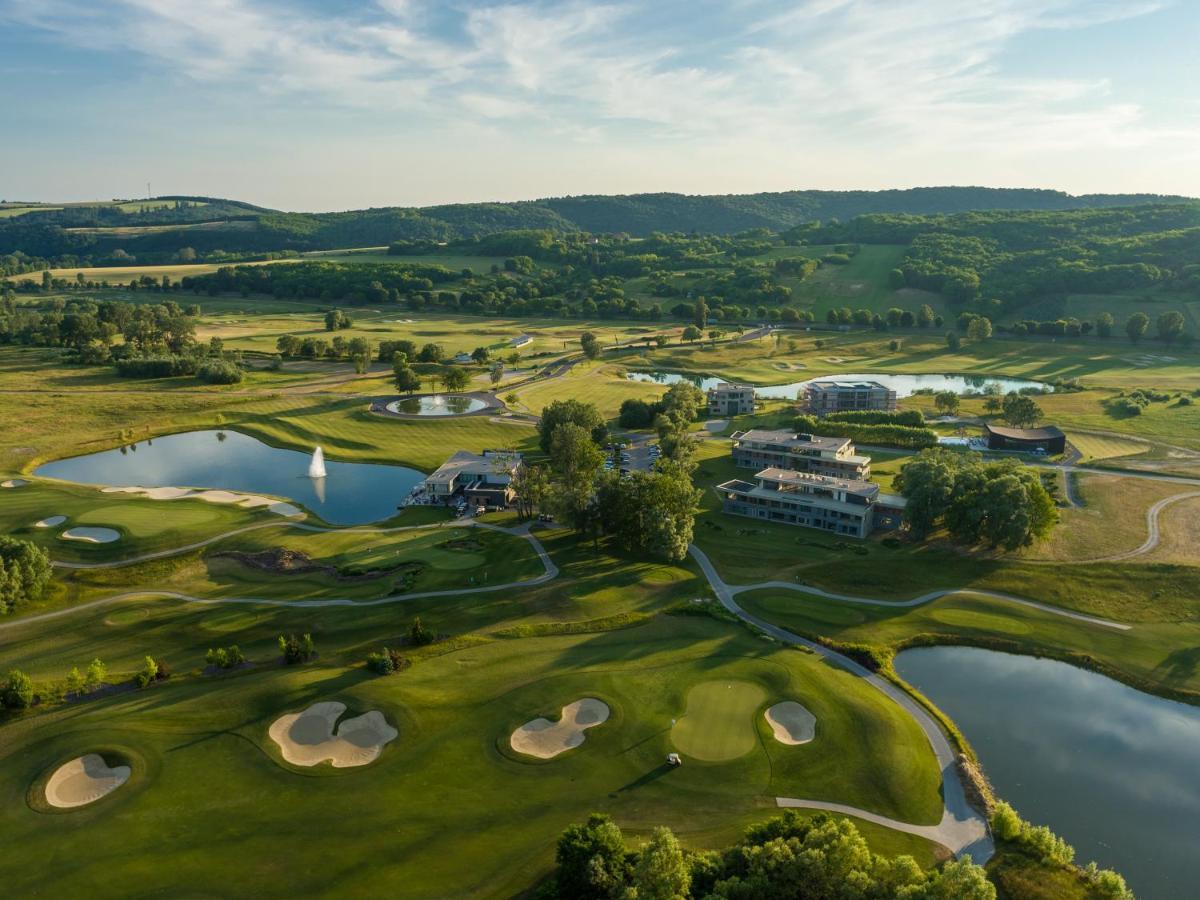 Zala Springs Golf Resort Zalacsány Dış mekan fotoğraf